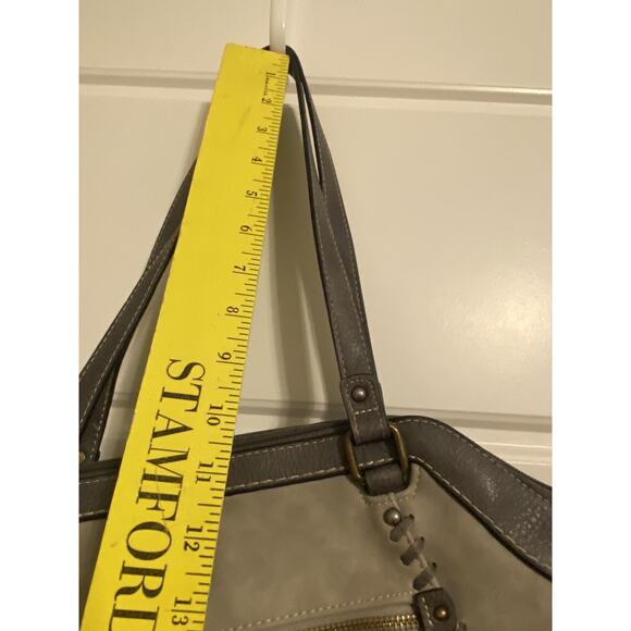 B.O.C. Born Concepts Womens Gray Buckle Shoulder Handbag Purse Medium 100622 - Picture 6 of 10